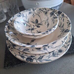 Vintage Claytan Blue Floral Ceramic Flatware Set of 7 pcs